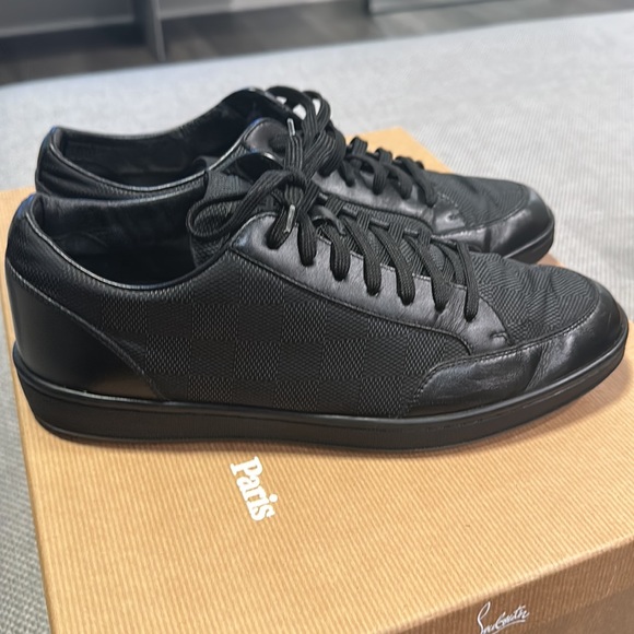 Black Louis Vuitton sneakers - Picture 2 of 6